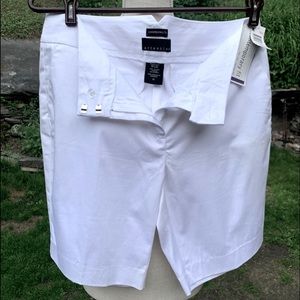 Attention contemporary fit (bright white) shorts
Size 12
